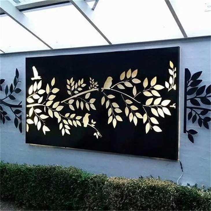 Metal Partition For Courtyard