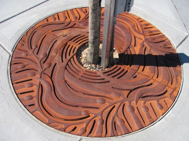 Grille d'arbre découpée au laser