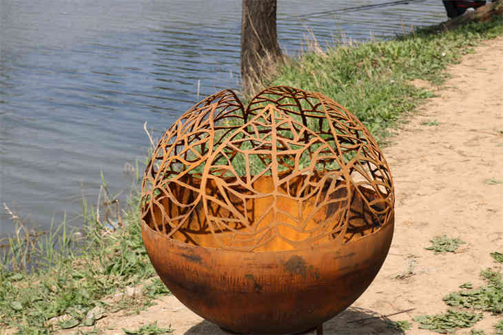 Boule de feu chaude pour soirée en plein air