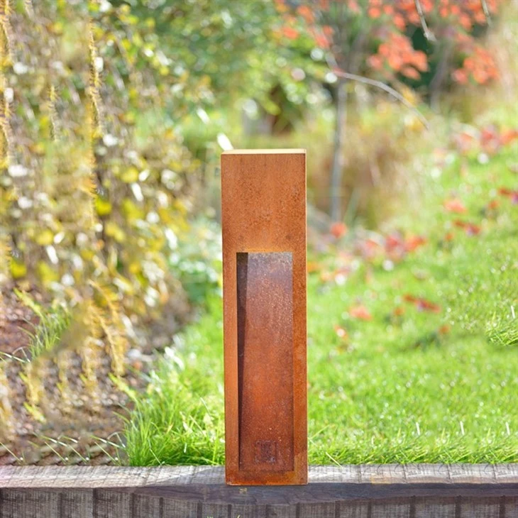 Rusty Metal Rose Petal Garden Columns