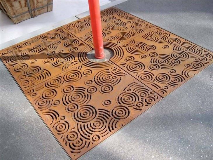 Grille d'arbre en acier